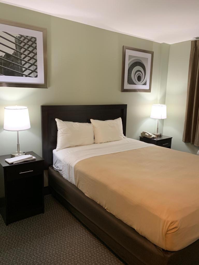 Quality Inn Queens New York Exterior photo